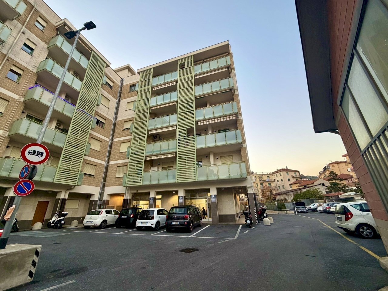 IMG_5230.jpeg - Quadrilocale Via S.Pio da Pietrelcina 16, Imperia - foto 2