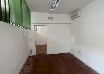 WhatsApp Image 2026-03-12 at 19.10.52 (1).jpeg - Capannone Via Stefano Buonsignori, Firenze (zona Santa Maria Novella) - foto 2