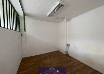 WhatsApp Image 2026-03-12 at 19.10.52 (3).jpeg - Capannone Via Stefano Buonsignori, Firenze (zona Santa Maria Novella) - foto 4