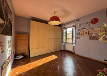 camera da letto - Villa Via del Bisenzio, Vernio - photo 18