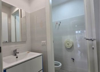 1000408249.jpg - Commercial Premises Piazza dei Mirti 16, Roma - photo 12