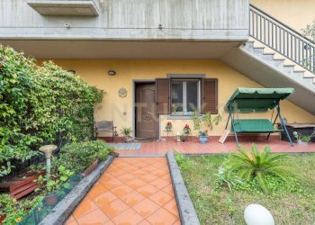 0903_19.jpg - Casa indipendente Via A. di Sangiuliano 68, Sant'Agata Li Battiati - foto 11