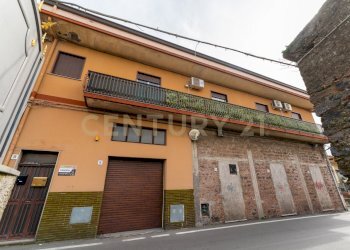 Via Maugeri 76 (2).jpg - Attico Via Maugeri 76, Valverde - foto 2