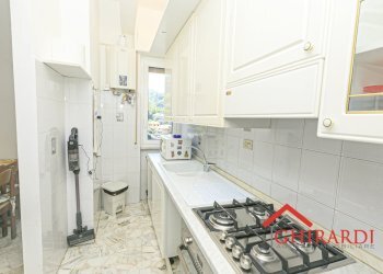 3.2 CUCINA.jpg - Quadrilocale VIA FALIERO VEZZANI  42C, Genova (zona Sestri Ponente) - foto 9
