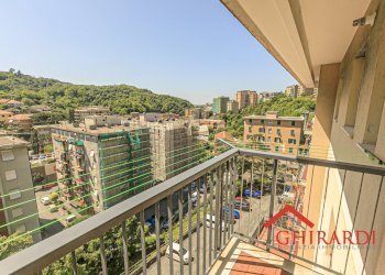 7.0 BALCONE.jpg - Quadrilocale VIA FALIERO VEZZANI  42C, Genova (zona Sestri Ponente) - foto 22