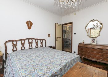 Camera matrimoniale (3).jpg - Appartamento Via Ennio Del Monte 5, Campomorone - foto 16