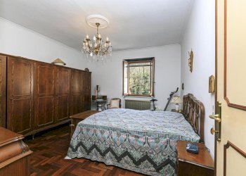 Camera matrimoniale.jpg - Appartamento Via Ennio Del Monte 5, Campomorone - foto 19