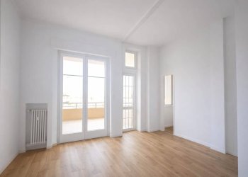 Bilocale Via Guglielmo Marconi, Bologna (zona Centro Storico) - foto 2