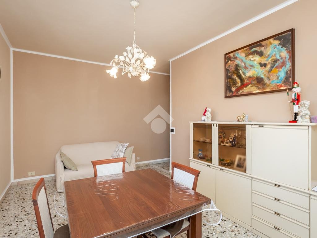 Three-room apartment Via Della Speranza, Beinasco - photo 1