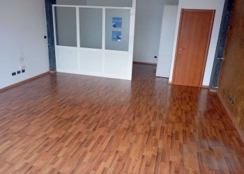 WhatsApp Image 2026-03-15 at 22.01.35.jpeg - Ufficio Via della Pace 42, Castelnuovo Magra - foto 11