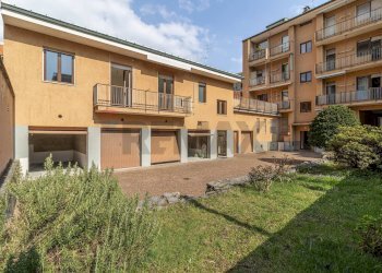 One-room apartment Via Trento, 30 
 Centro, Biella - photo 1