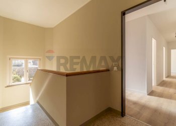 One-room apartment Via Trento, 30 
 Centro, Biella - photo 6