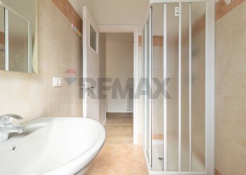 One-room apartment Via Trento, 30 
 Centro, Biella - photo 11