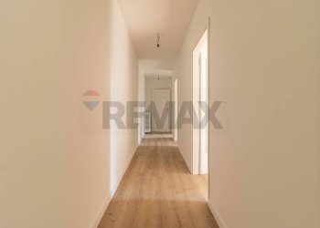 One-room apartment Via Trento, 30 
 Centro, Biella - photo 21