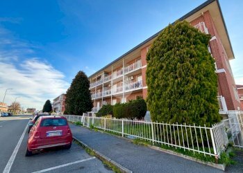 Two-room apartment Via F. Turati, None - photo 1