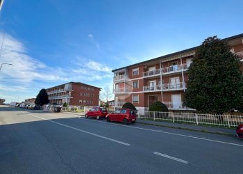 Two-room apartment Via F. Turati, None - photo 2