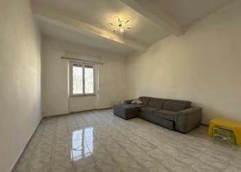 Four-room apartment Livorno - photo 3