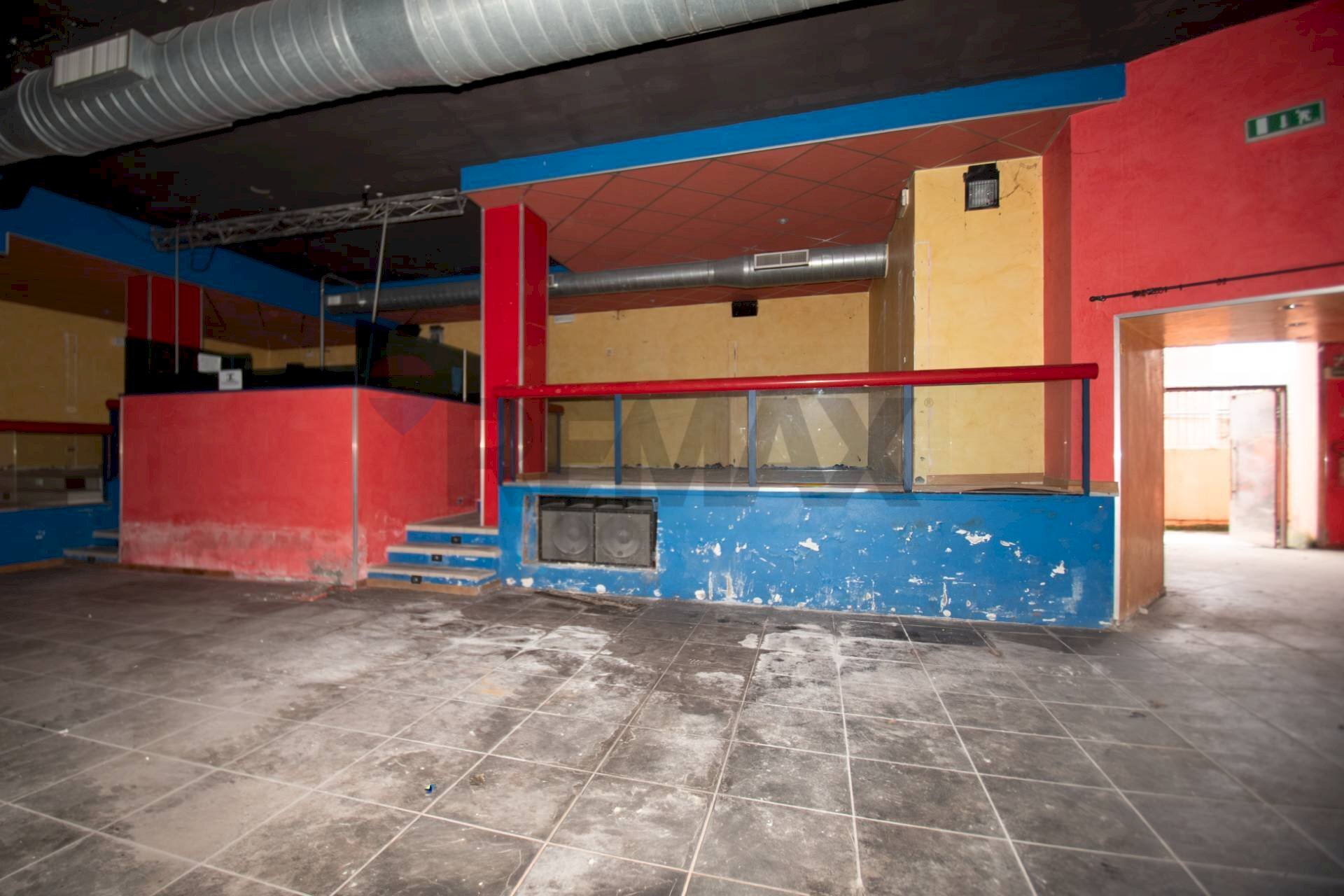 Laboratory Via Vittorio Veneto, 9
Pilzone, Iseo - photo 3