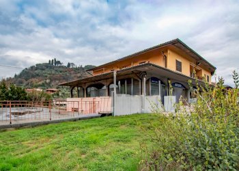Laboratory Via Vittorio Veneto, 9
Pilzone, Iseo - photo 1