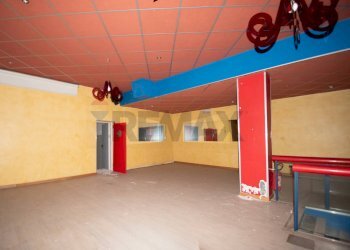 Laboratory Via Vittorio Veneto, 9
Pilzone, Iseo - photo 6
