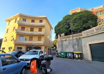 Four-room apartment Via Amerigo Vespucci, Genova (neighborhood Pegli) - photo 4