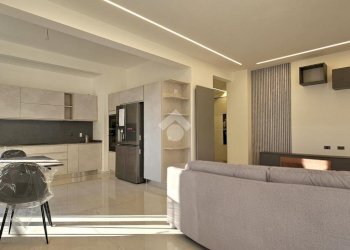 Four-room apartment Via Amerigo Vespucci, Genova (neighborhood Pegli) - photo 7