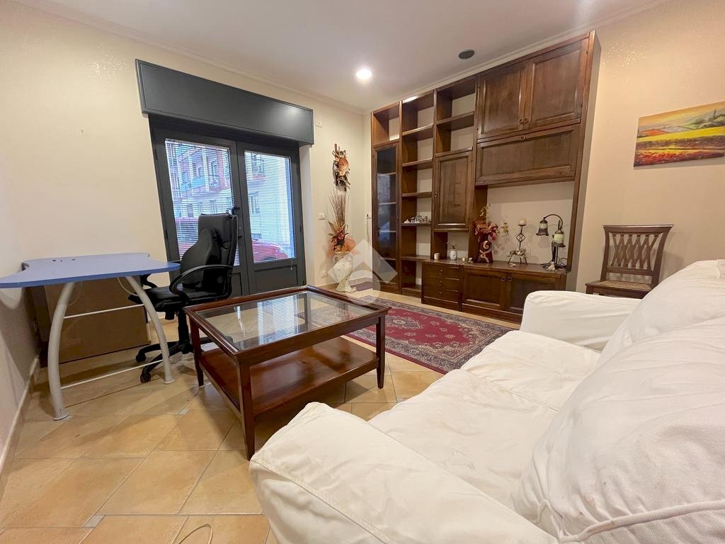 Negozio Via Gioberti, Pinerolo - foto 2