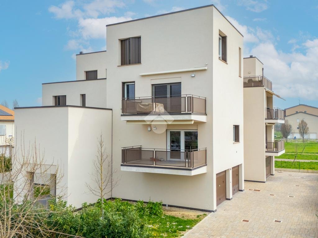 Four-room apartment Via Ilaria Alpi, Novellara - photo 2