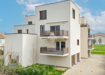 Four-room apartment Via Ilaria Alpi, Novellara - photo 2