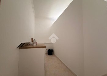 Three-room apartment Via Elso Sommovigo, Arcola - photo 4