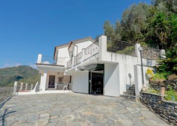 Villa Via del Camoglino, Avegno - foto 1