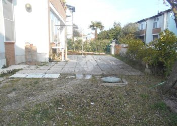 Portion of a house Via Lido di Volano, Comacchio - photo 4