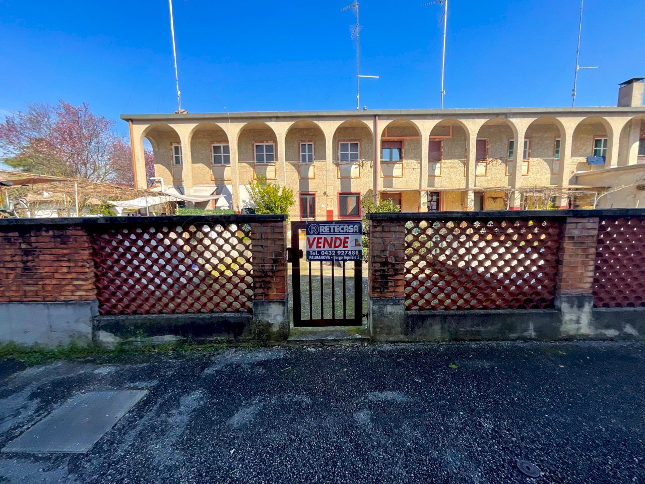 ESTERNI - Villa a Schiera VIALE MARCONI 168, Torviscosa - foto 2