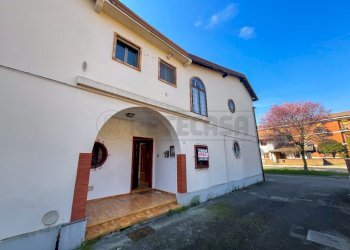 ESTERNI - Villa a Schiera VIALE MARCONI 168, Torviscosa - foto 5