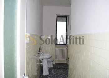 BAGNO - Trilocale Via Montello 2, Settimo Torinese - foto 3