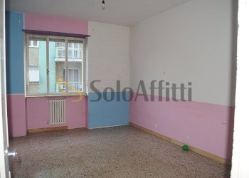 CAMERA DA LETTO - Trilocale Via Montello 2, Settimo Torinese - foto 4