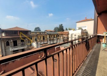 balcone.jpg - Appartamento Via Crivelli 39, Parabiago - foto 11