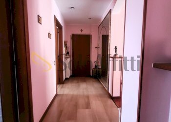 corridoio.jpg - Appartamento Via Crivelli 39, Parabiago - foto 12