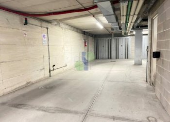 vano garage - Box Via Castelli 19, Livorno - foto 8