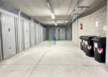 vano garages - Box Via Castelli 19, Livorno - foto 9