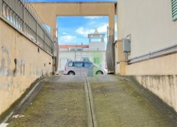 accesso ai garages - Box Via Castelli 19, Livorno - foto 10