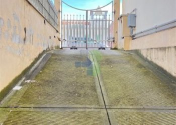 accesso ai garages - Box Via Castelli 19, Livorno - foto 11