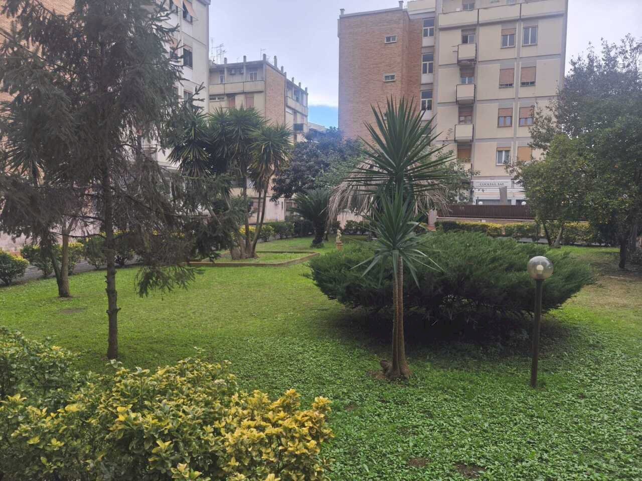 Giardino Condominiale - Bilocale Via delle Fiamme Gialle, Roma - foto 1