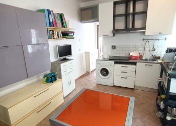 IMG20260313144953.jpg - One-room apartment Via Chiaravagna, Genova (neighborhood Sestri Ponente) - photo 1