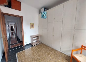 20251215_101025.jpg - Three-room apartment Passo della Zebra, Genova (neighborhood Marassi) - photo 14