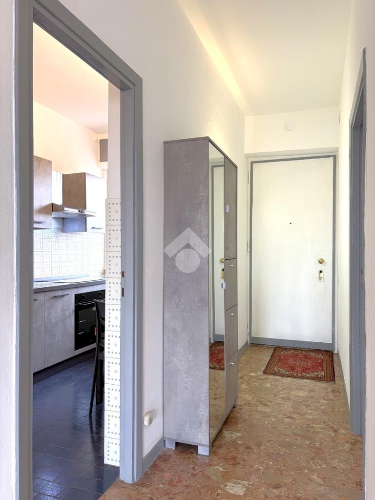 Three-room apartment Via Francesco Cilea, Milano (neighborhood Gallaratese) - photo 2