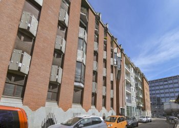 Via Ferrari 0-3.JPG - Stable - Palace Via Gaudenzio Ferrari 9, Torino (neighborhood Centro) - photo 4