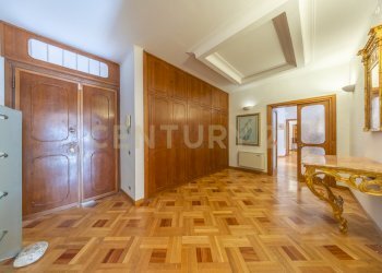 1.jpg - Trilocale Via della Croce 71, Roma - foto 2