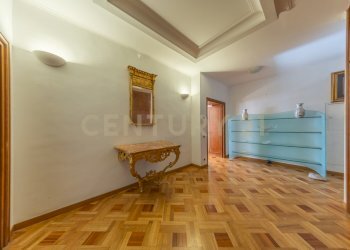 4.jpg - Trilocale Via della Croce 71, Roma - foto 5