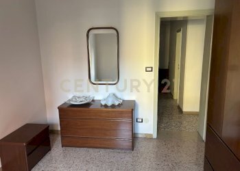 camera da letto matrimoniale 2 - Quadrilocale Via Pier Fortunato Calvi 49, Verona - foto 22